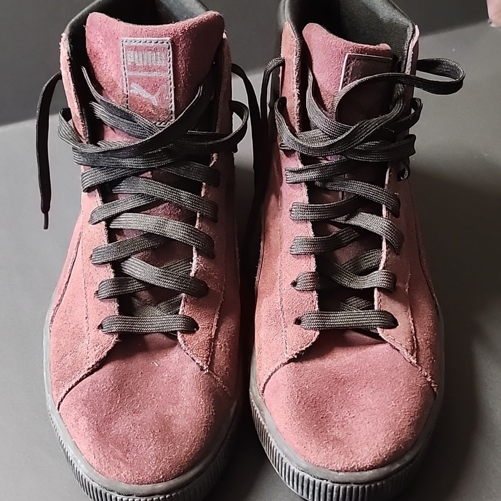 Suede wine colored Puma High tops sz 12 Mens